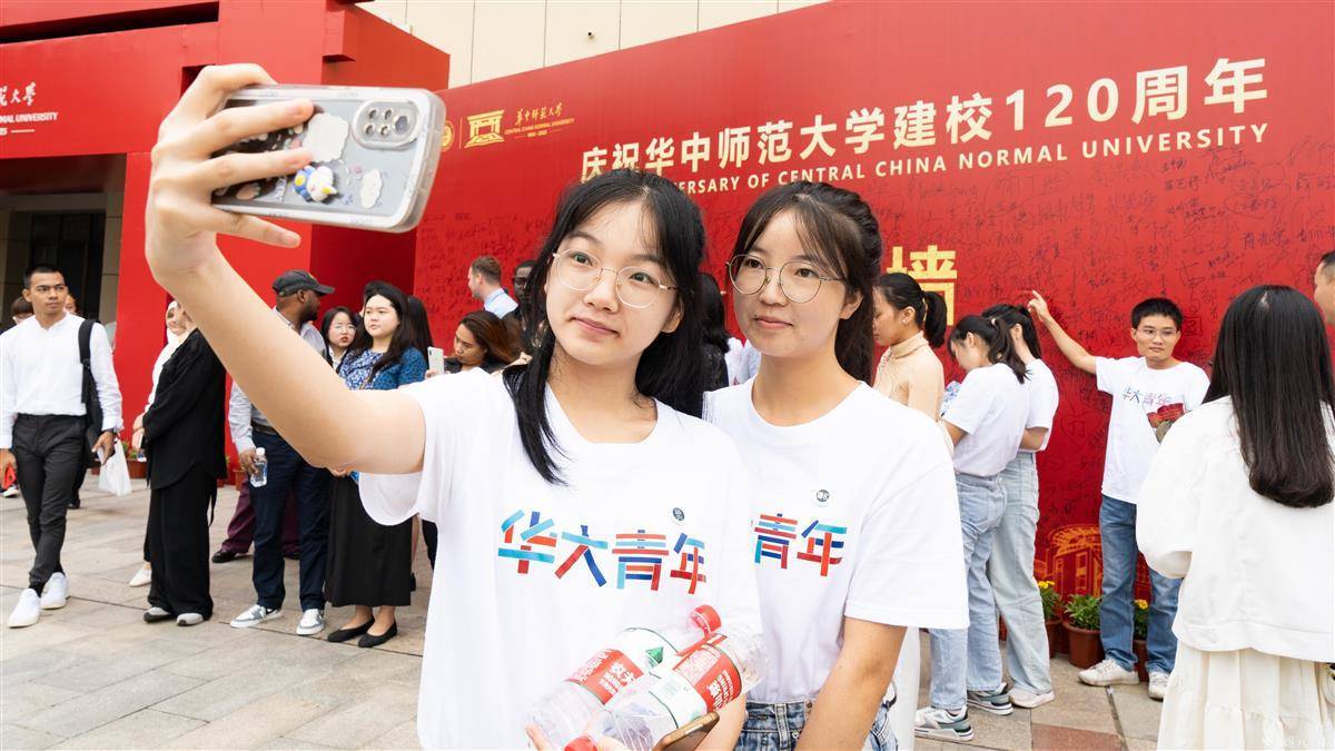 img/33c1604cb835ec524f36ba093485cabc.jpeg